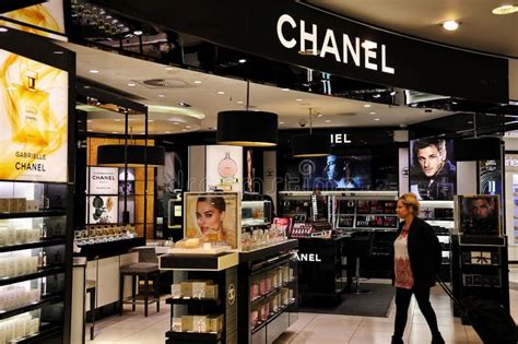 chanel perfume gatwick airport|luggage stores gatwick airport.